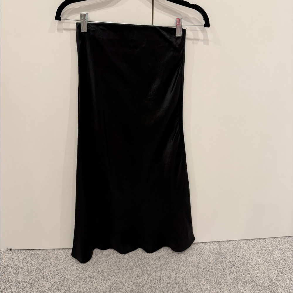 Babaton (Aritzia) Classic Black Pencil Skirt